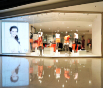 C&A專賣店使用亞克力制品，更顯高大上！